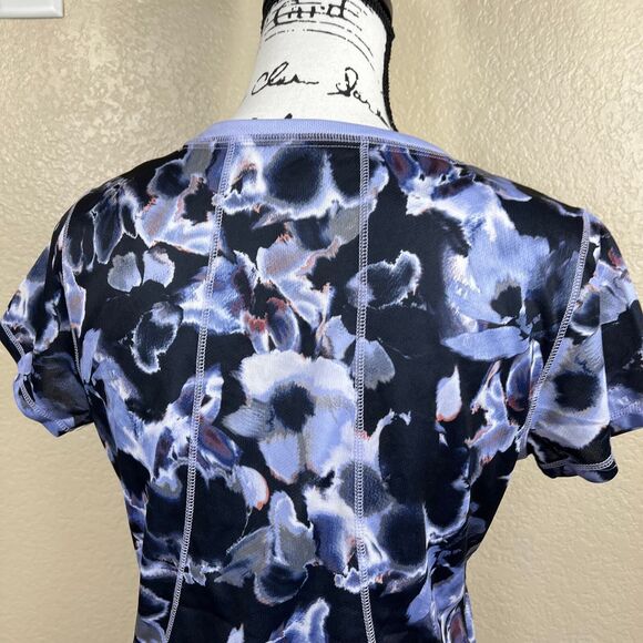 St. John's Bay Blue Purple Floral Short Sleeves Size PS Women's Athletic Top gym - Picture 12 of 15
